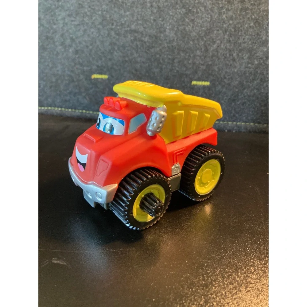 Hasbro Tonka Chuck & Friends Red Yellow Smiling Dump Truck Toddler Toy Works!